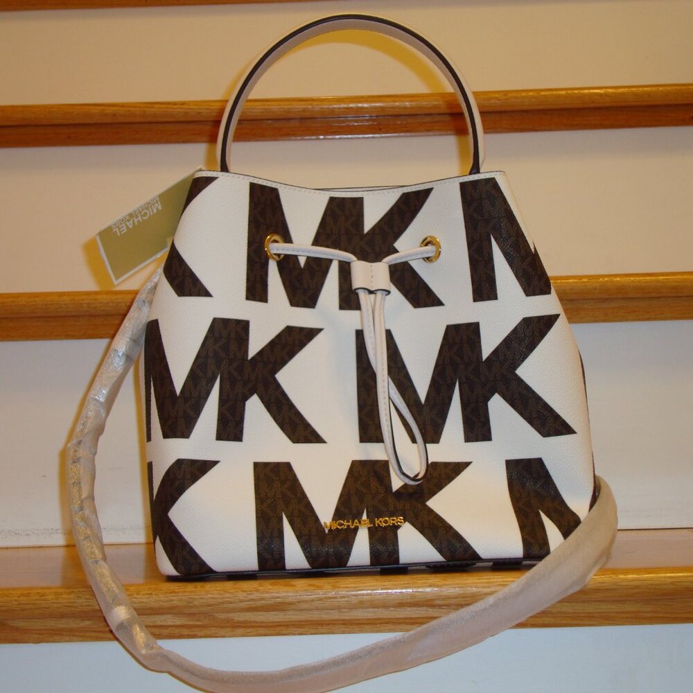 Michael Kors Suri LG Bucket Shoulder/Crossbody Bag MK White/Brown NEW WITH TAGS!